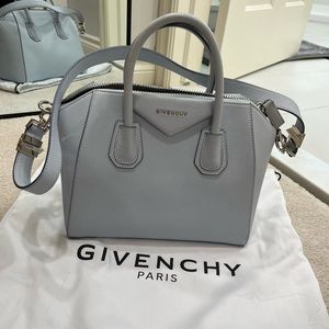 Givenchy baby blue medium Antigona handbag